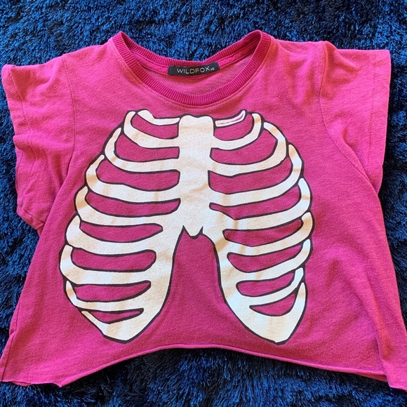 Wild fox shirt! This isn’t my style anymore - Picture 1 of 3